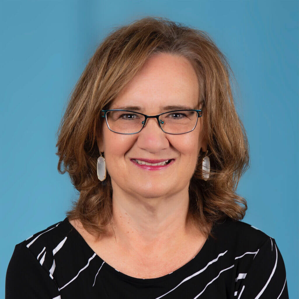 Meet Our Employee – Lisa Crawford Meet Our Employee – Lisa Crawford